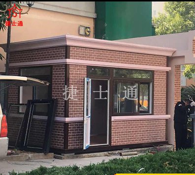 定期對保安崗亭進(jìn)行保養，有利于小區長(cháng)治久安